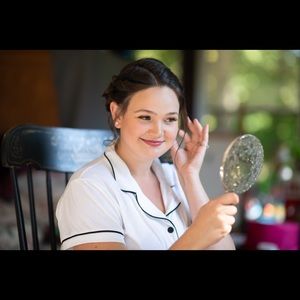 Meet your Posher, Lauren